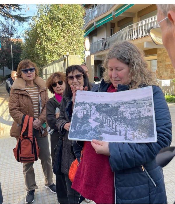 EN RECORD DE L'ÀNGELA BRILLAS GIRONÈS &bsol;&bsol;&bsol; RELLA