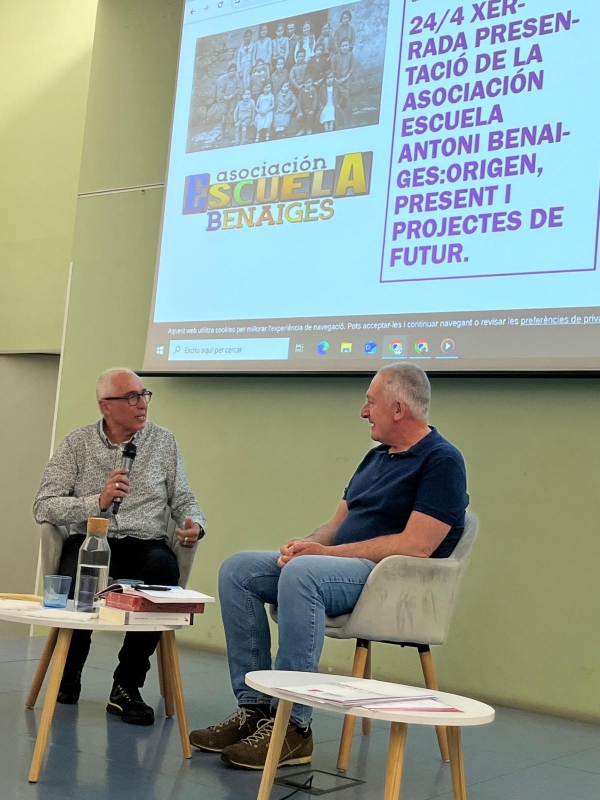 VÍDEO I COMENTARI DE LA XERRADA SOBRE LA ASOCIACIÓN ESCUELA MAESTRO ANTONI BENAIGES &bsol;&bsol;&bsol; RELLA