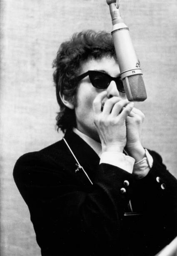 4/6 XERRADA  BOB DYLAN, UN PREMI NOBEL POLIÈDRIC. &bsol;&bsol;&bsol; RELLA