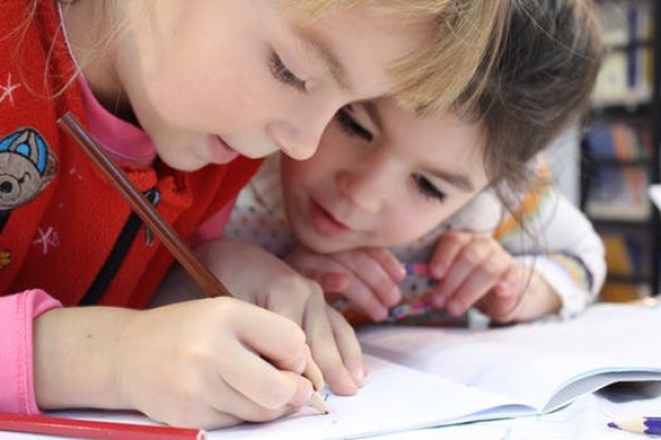 NOU ARTICLE AL BLOG DE RELLA D'<i>EL DIARI DE L'EDUCACIÓ</i> &bsol;&bsol;&bsol; RELLA