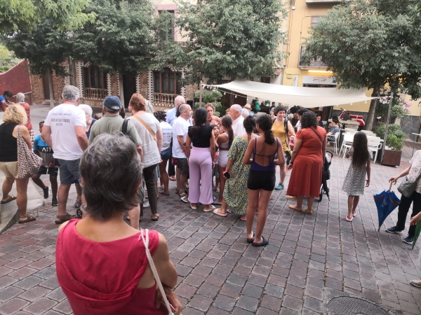 N'HEM ESTAT TESTIMONIS &bsol;&bsol;&bsol; RELLA