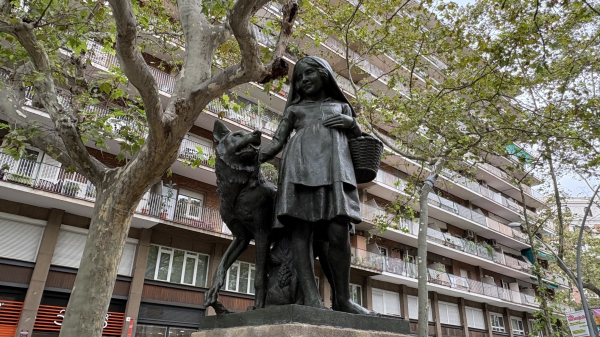 COMENTARI I FOTOGRAFIES DE LA  PASSEJADA PER CONÈIXER LES FONTS DE BARCELONA &bsol;&bsol;&bsol; RELLA