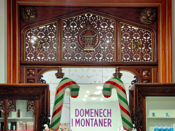 COMENTARI PASSEJADA DOMÈNECH I MONTANER &bsol;&bsol;&bsol; RELLA