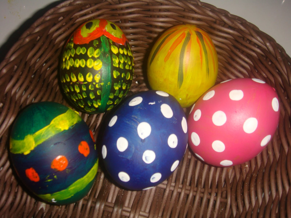BONA PASQUA, BONA FESTA DE LA PRIMAVERA i BONA MONA &bsol;&bsol;&bsol; RELLA