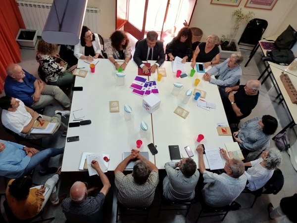 PARTICIPACIÓ DE RELLA EN LA SIGNATURA DEL PACTE NACIONAL PER LA LLENGUA AMB LA FMRPC &bsol;&bsol;&bsol; RELLA
