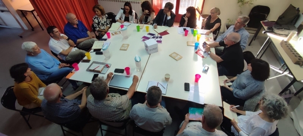 PARTICIPACIÓ DE RELLA EN LA SIGNATURA DEL PACTE NACIONAL PER LA LLENGUA AMB LA FMRPC &bsol;&bsol;&bsol; RELLA
