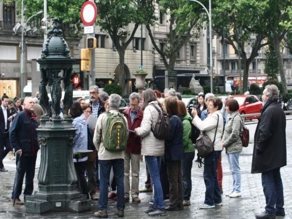 12/6 MOLTES PASSEJADES, MOLTES DESCOBERTES &bsol;&bsol;&bsol; RELLA