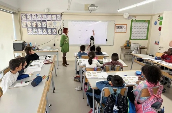 XERRADA SOBRE L'EDUCACIÓ A PORTUGAL   08/01/24 &bsol;&bsol;&bsol; RELLA
