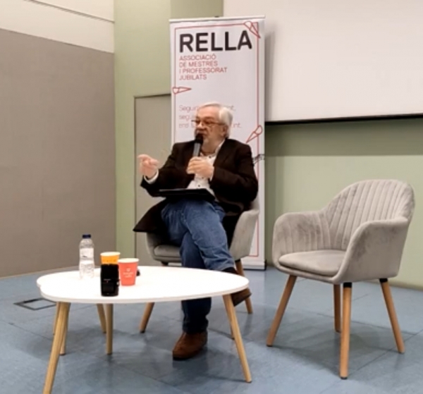 VÍDEO  I COMENTARI DE LA XERRADA D'INICI DE CURS: ÈTICA I EDUCACIÓ EN LA IA &bsol;&bsol;&bsol; RELLA