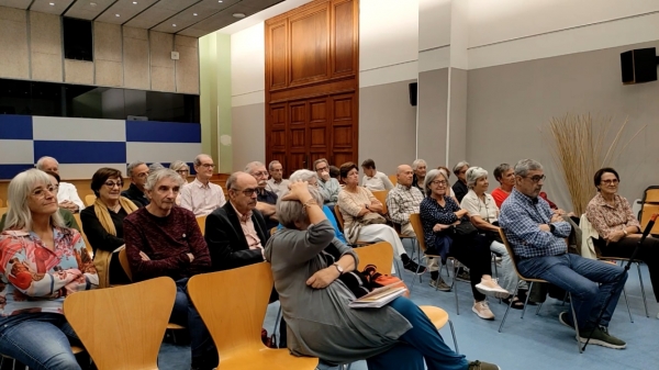VÍDEO  I COMENTARI DE LA XERRADA D'INICI DE CURS: ÈTICA I EDUCACIÓ EN LA IA &bsol;&bsol;&bsol; RELLA