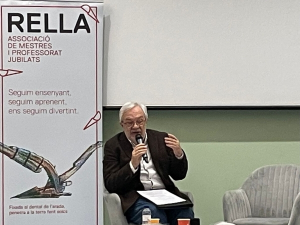 VÍDEO  I COMENTARI DE LA XERRADA D'INICI DE CURS: ÈTICA I EDUCACIÓ EN LA IA &bsol;&bsol;&bsol; RELLA