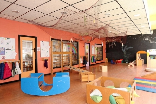 VISITA A L'ESCOLA BRESSOL I L'ESPAI FAMILIAR EL TORRENT del Grup Educació Avui &bsol;&bsol;&bsol; RELLA