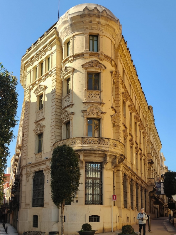 SORTIDA FOTOGRÀFICA A LA CIUTAT DE REUS &bsol;&bsol;&bsol; RELLA