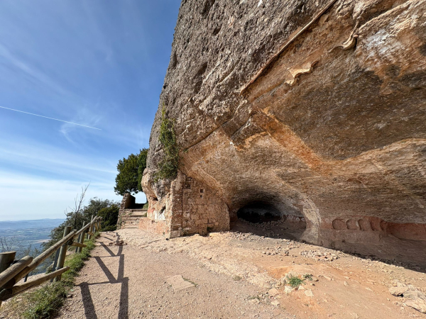 FOTOS I COMENTARI DE LA PASSEJADA  A MONTSERRAT I ERMITES &bsol;&bsol;&bsol; RELLA