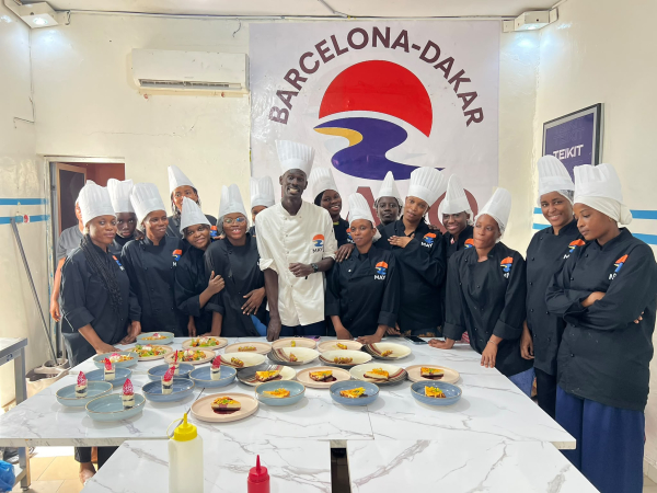24/11 PROJECTE SENEGAL Una proposta d'escola de noves oportunitats  &bsol;&bsol;&bsol; RELLA
